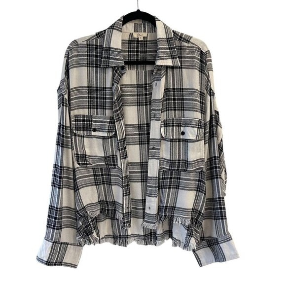 Elan Size S Metallic Plaid Black White Button Down Top Shirt Raw Hem Relaxed Fit - Picture 3 of 10